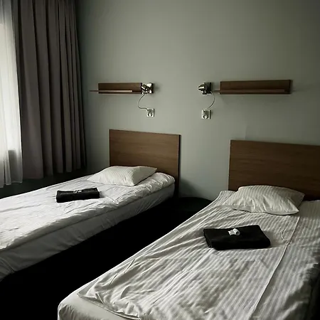 Azymut Hostel Wrzesnia