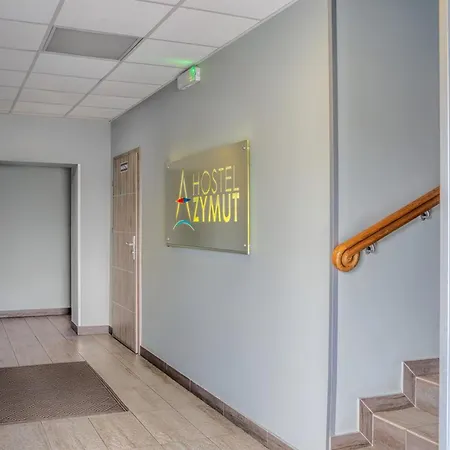 Azymut Hostel *